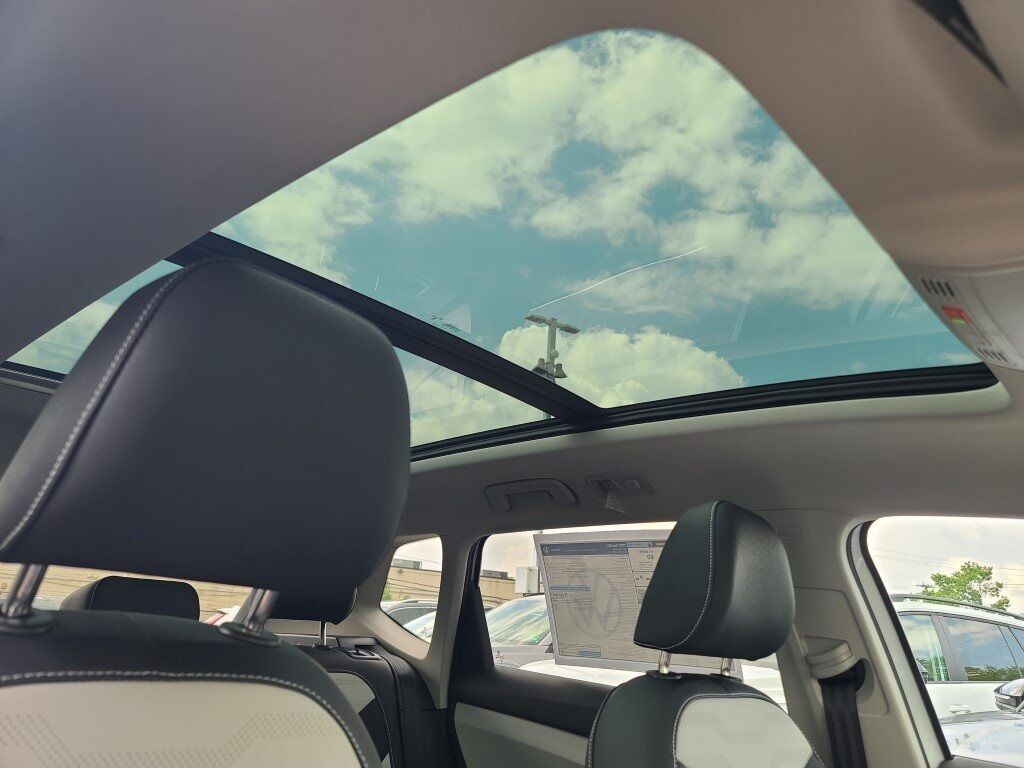 2025 Volkswagen Taos 1.5T SEL Springfield VA