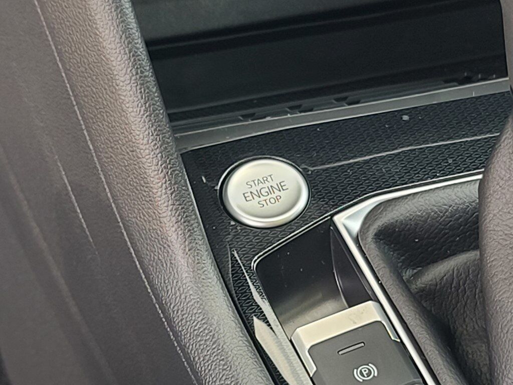 2025 Volkswagen Taos 1.5T SEL Springfield VA