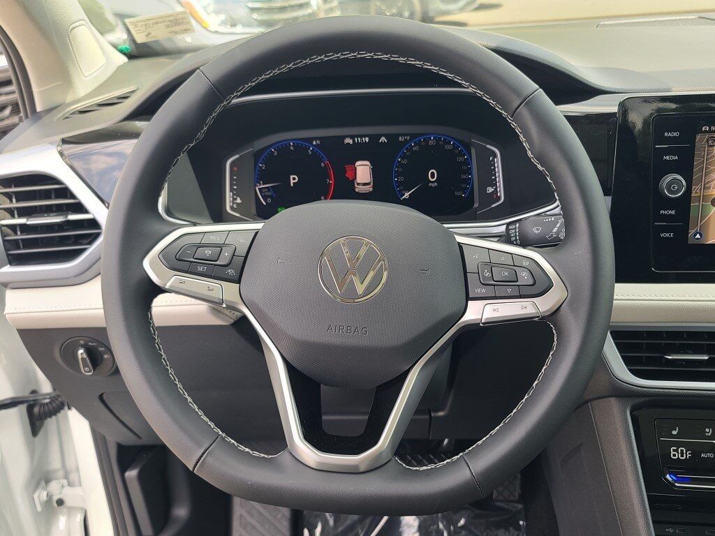 2025 Volkswagen Taos 1.5T SEL Springfield VA