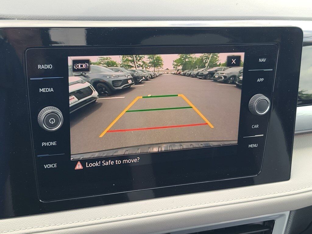 2025 Volkswagen Taos 1.5T SEL Springfield VA