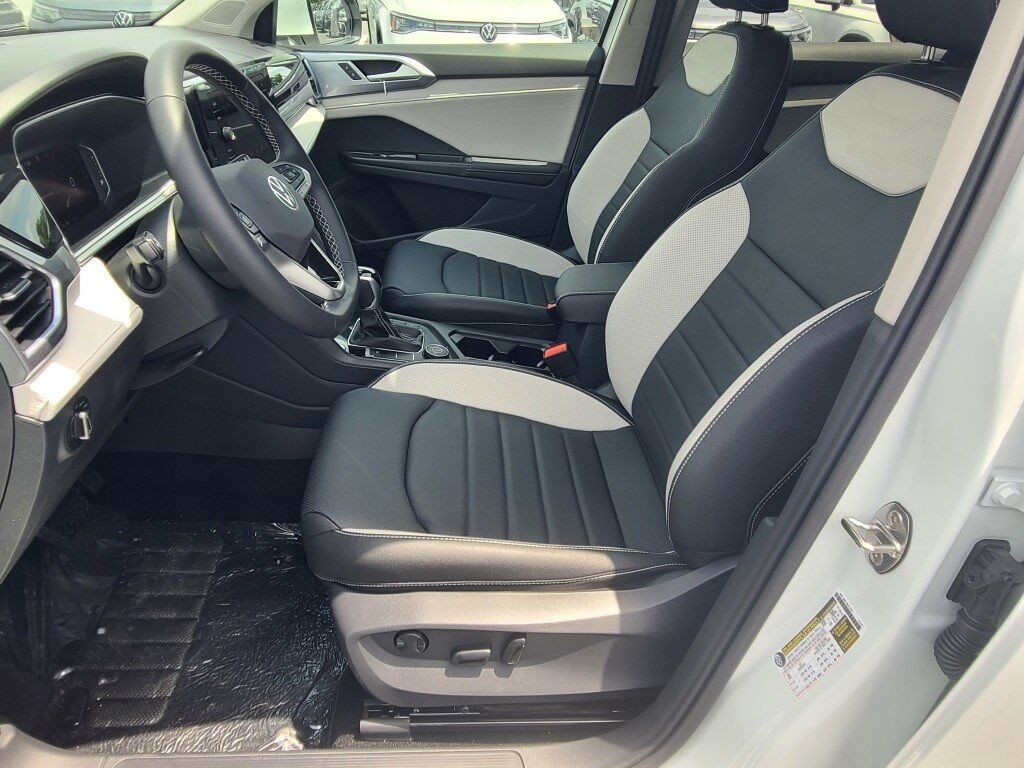 2025 Volkswagen Taos 1.5T SEL Springfield VA