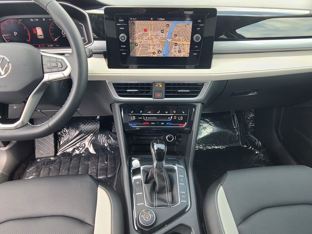 2025 Volkswagen Taos 1.5T SEL Springfield VA