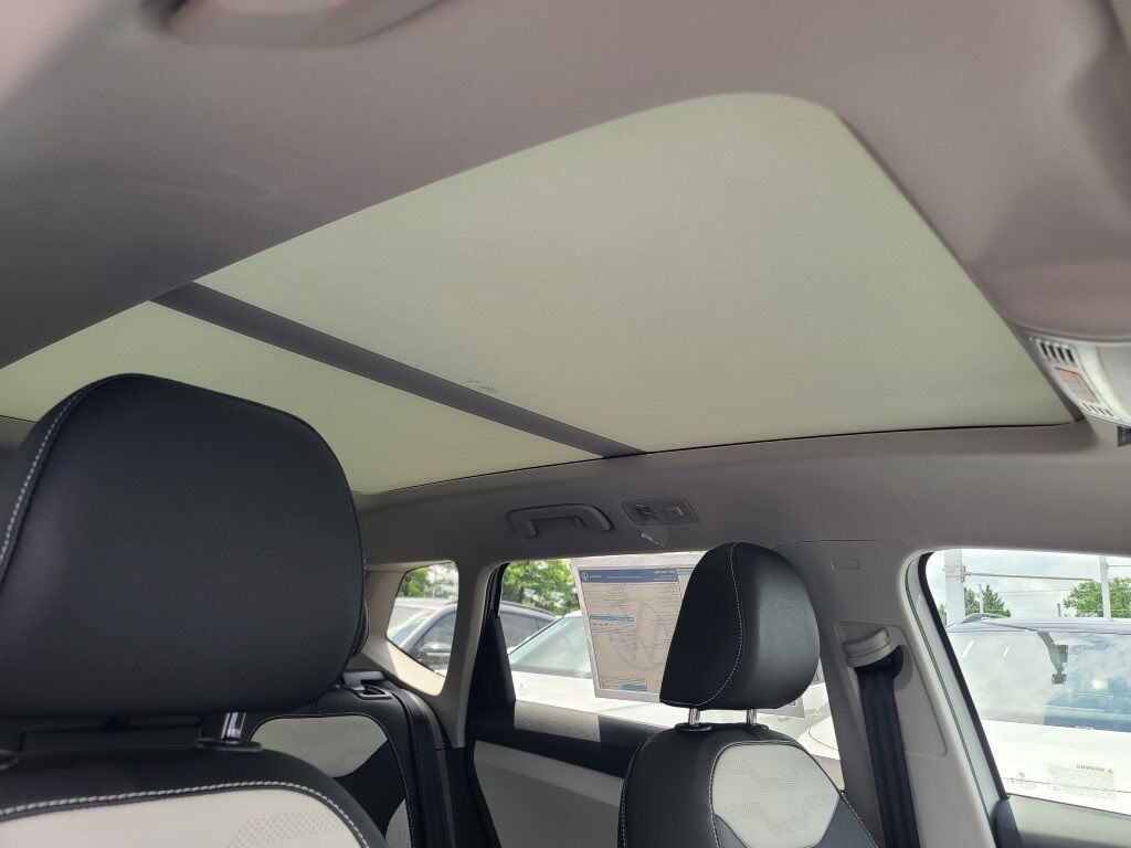 2025 Volkswagen Taos 1.5T SEL Springfield VA