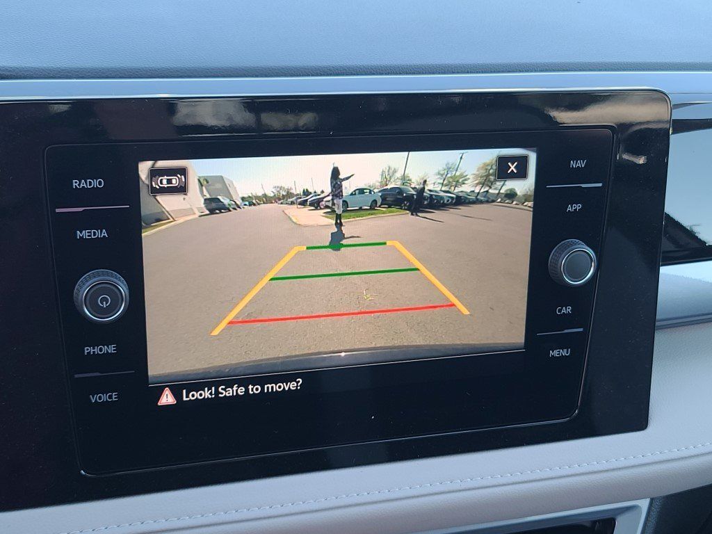 2025 Volkswagen Taos 1.5T SEL Springfield VA