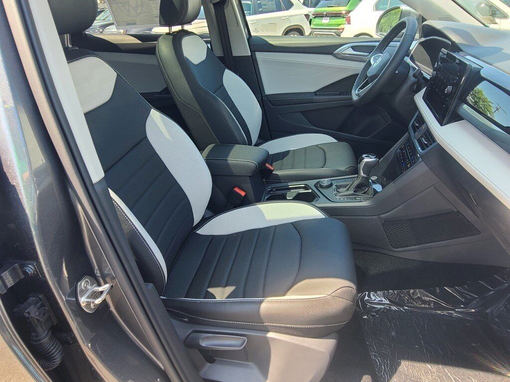 2025 Volkswagen Taos 1.5T SEL Springfield VA