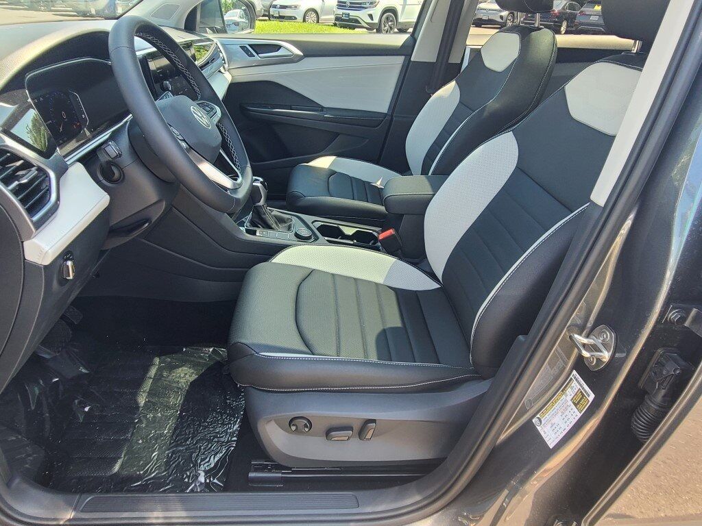 2025 Volkswagen Taos 1.5T SEL Springfield VA