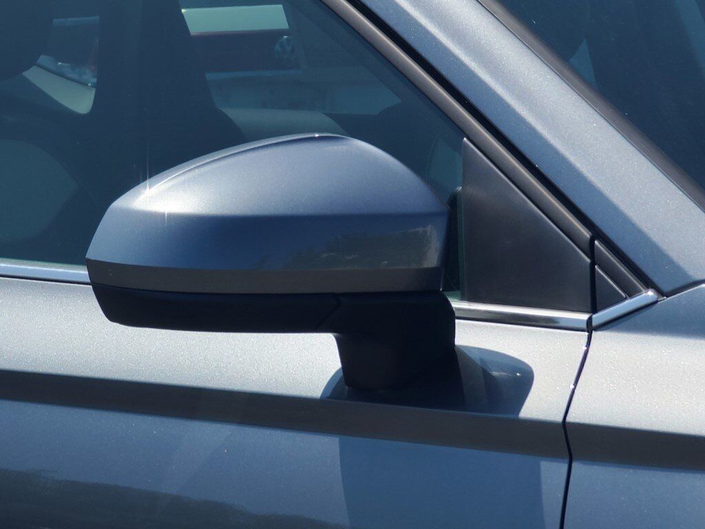 2025 Volkswagen Taos 1.5T SEL Springfield VA
