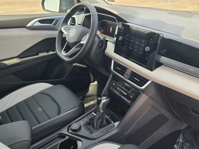 2025 Volkswagen Taos 1.5T SEL Springfield VA