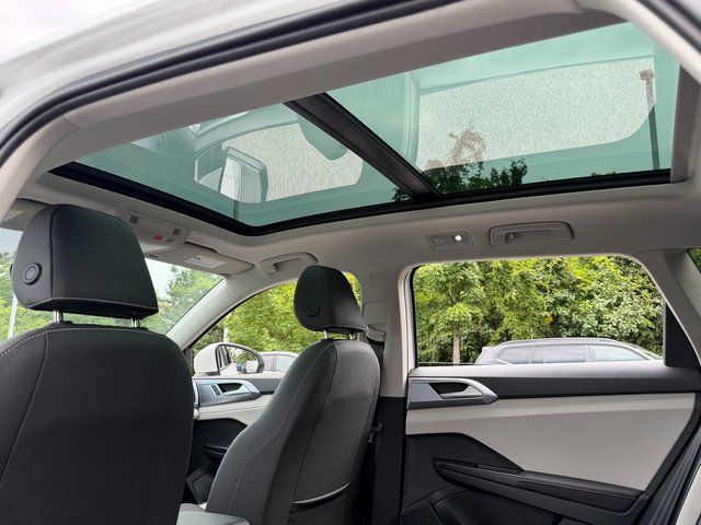2025 Volkswagen Taos 1.5T SEL Springfield VA