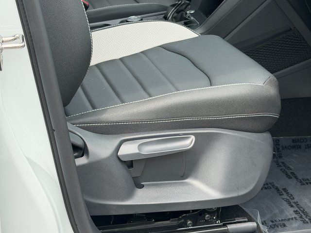 2025 Volkswagen Taos 1.5T SEL Springfield VA