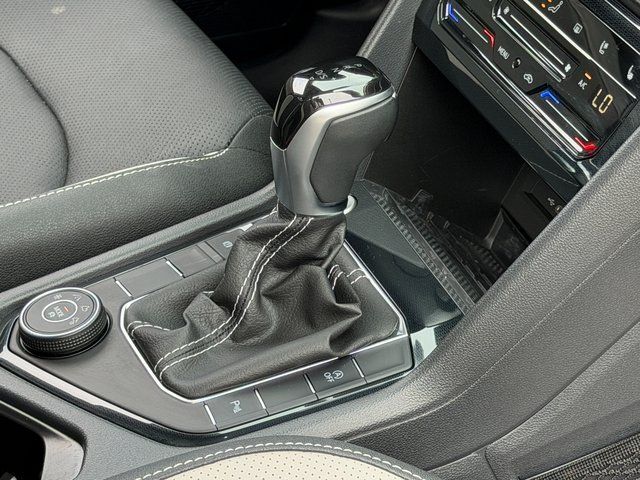 2025 Volkswagen Taos 1.5T SEL Springfield VA