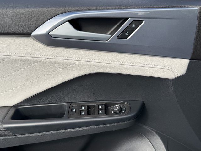 2025 Volkswagen Taos 1.5T SEL Springfield VA