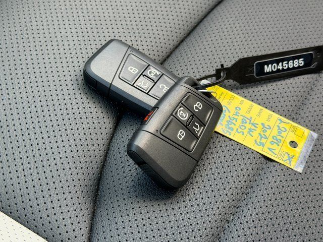 2025 Volkswagen Taos 1.5T SEL Springfield VA