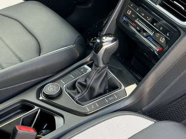 2025 Volkswagen Taos 1.5T SEL Springfield VA