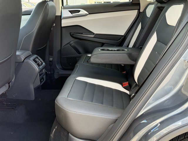 2025 Volkswagen Taos 1.5T SEL Springfield VA
