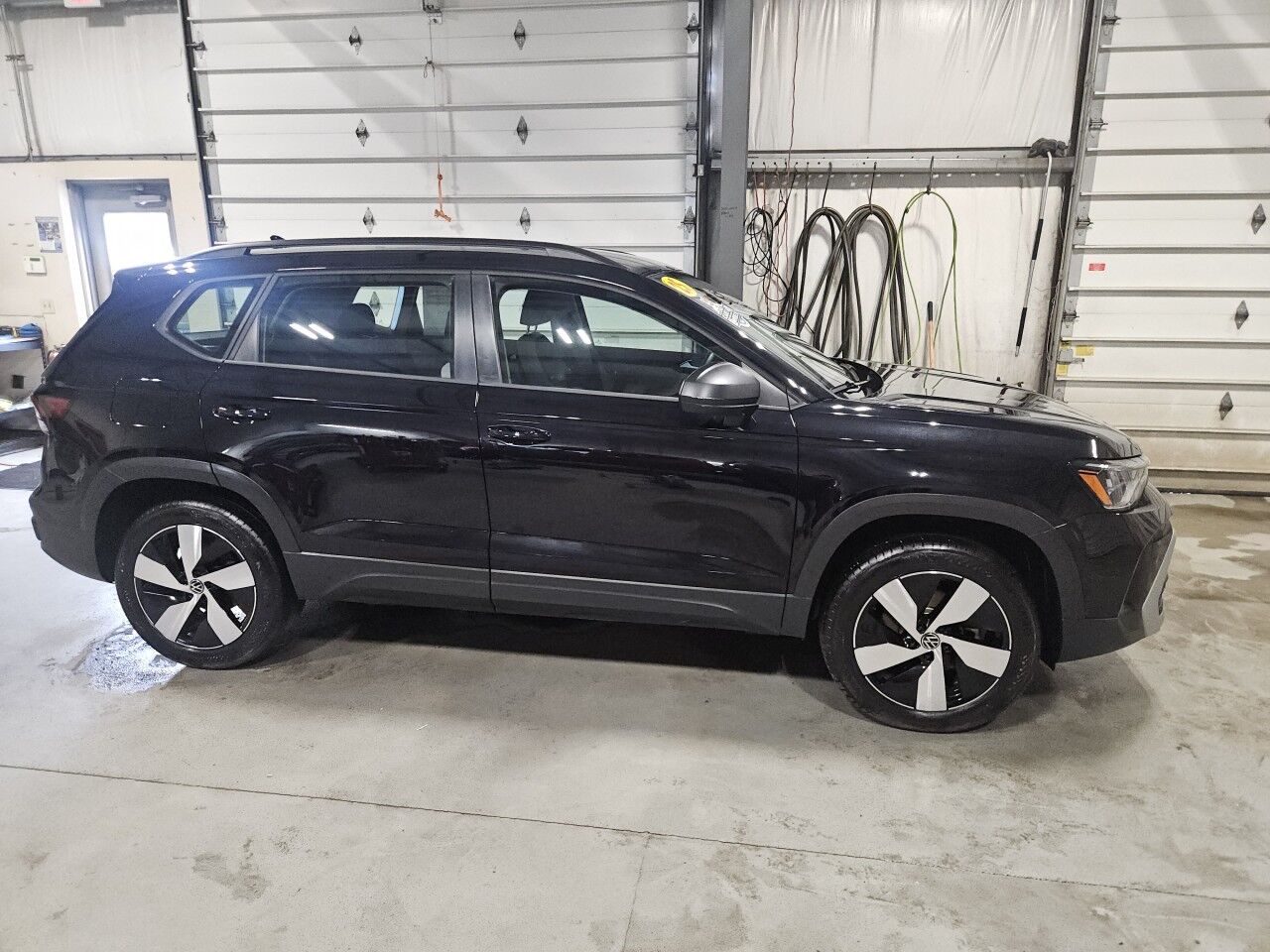 2025 Volkswagen Taos S