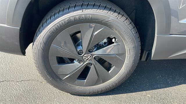 2025 Volkswagen Taos S Corona CA