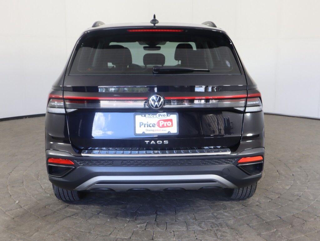 2025 Volkswagen Taos S Maumee OH