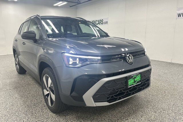 2025 Volkswagen Taos S Oshkosh WI