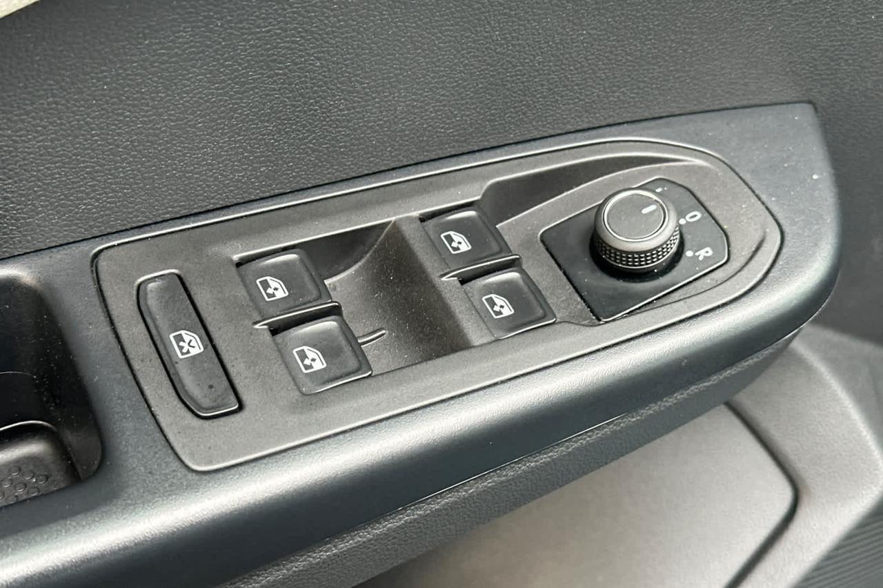 2025 Volkswagen Taos S Roseville CA