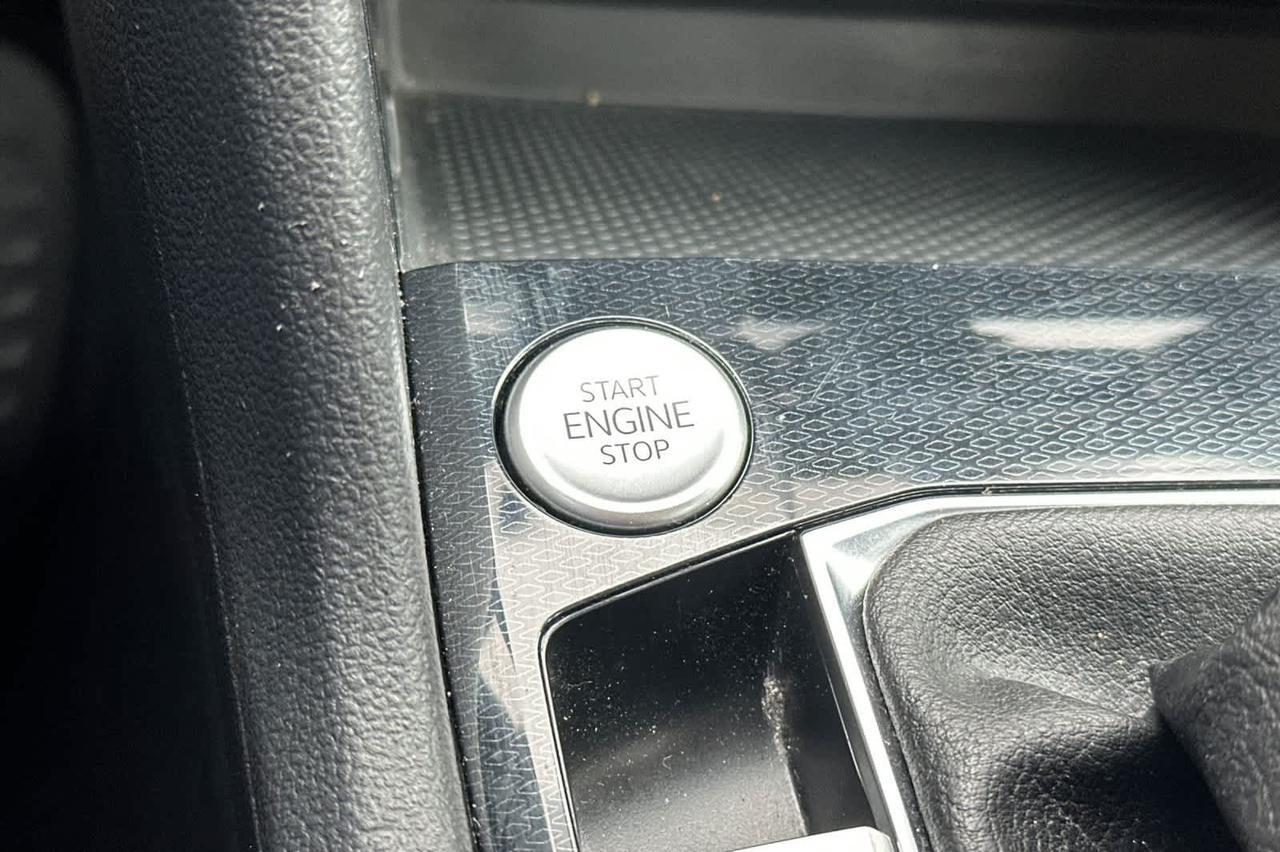 2025 Volkswagen Taos S Roseville CA