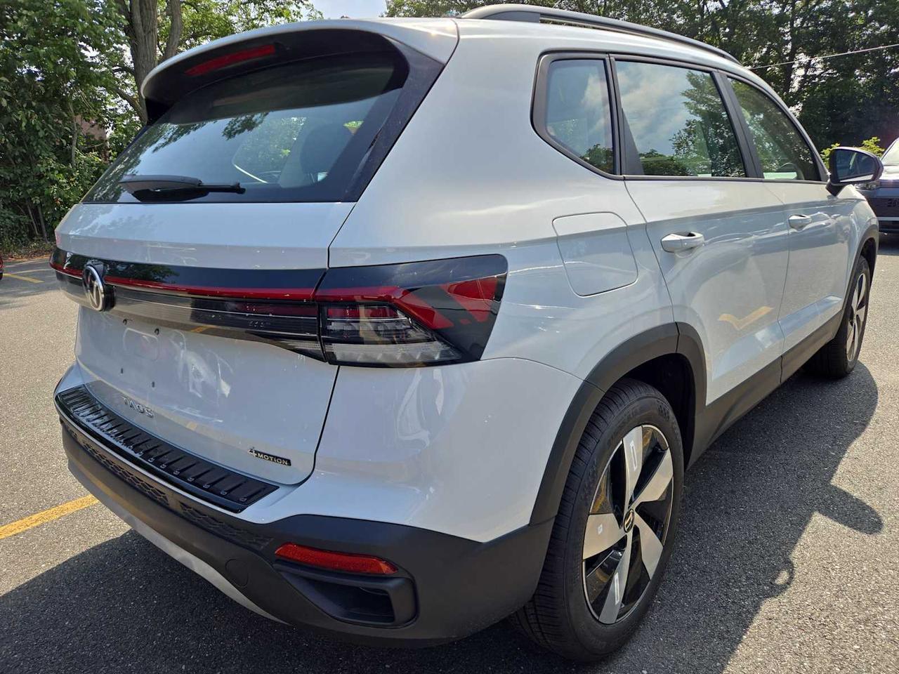 2025 Volkswagen Taos S Wellesley MA