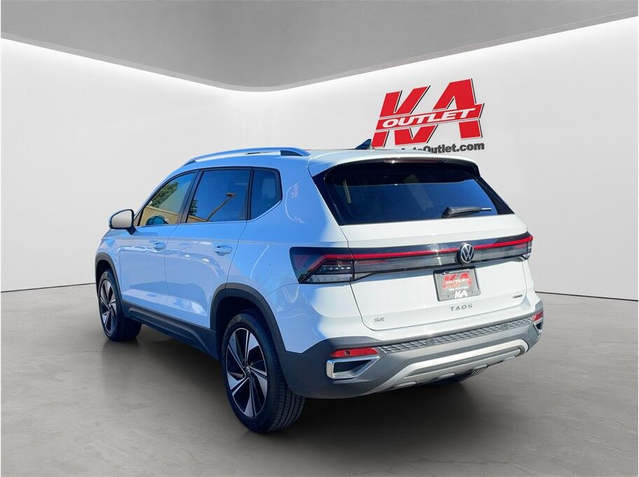 2025 Volkswagen Taos SE 4MOTION Sport Utility 4D