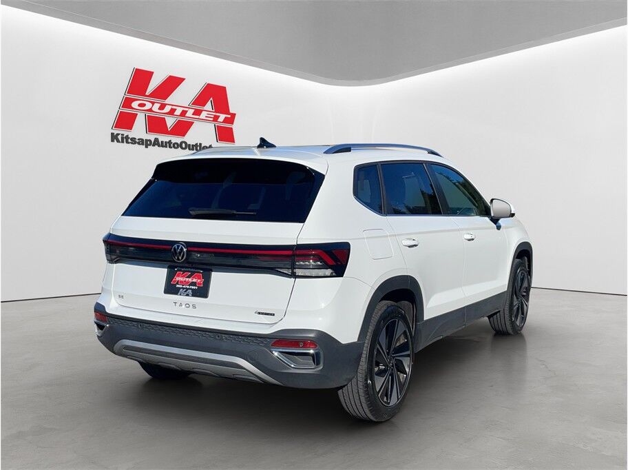 2025 Volkswagen Taos SE 4MOTION Sport Utility 4D