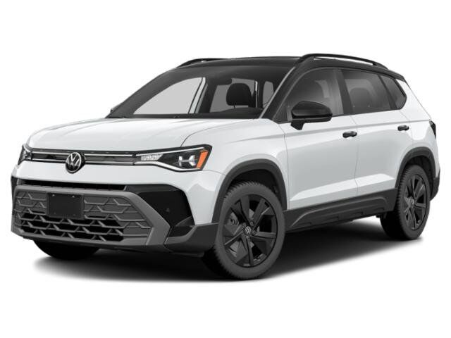 2025 Volkswagen Taos SE Black Oshkosh WI