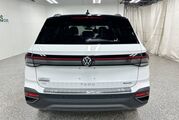 2025 Volkswagen Taos SE Black Oshkosh WI