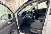2025 Volkswagen Taos SE Black Oshkosh WI