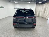 2025 Volkswagen Taos SE Black Oshkosh WI