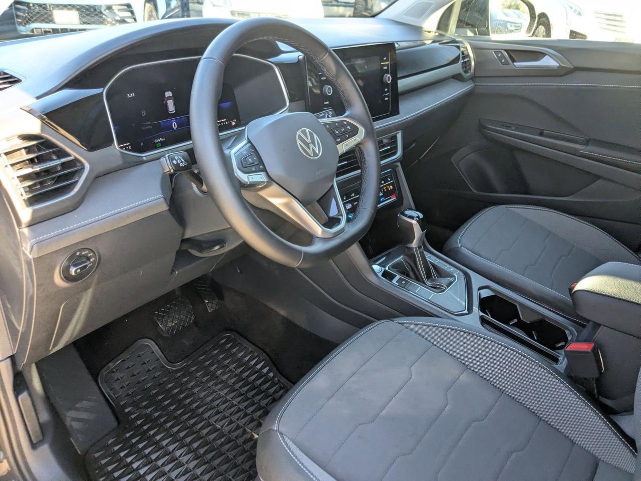 2025 Volkswagen Taos SE Black San Antonio TX