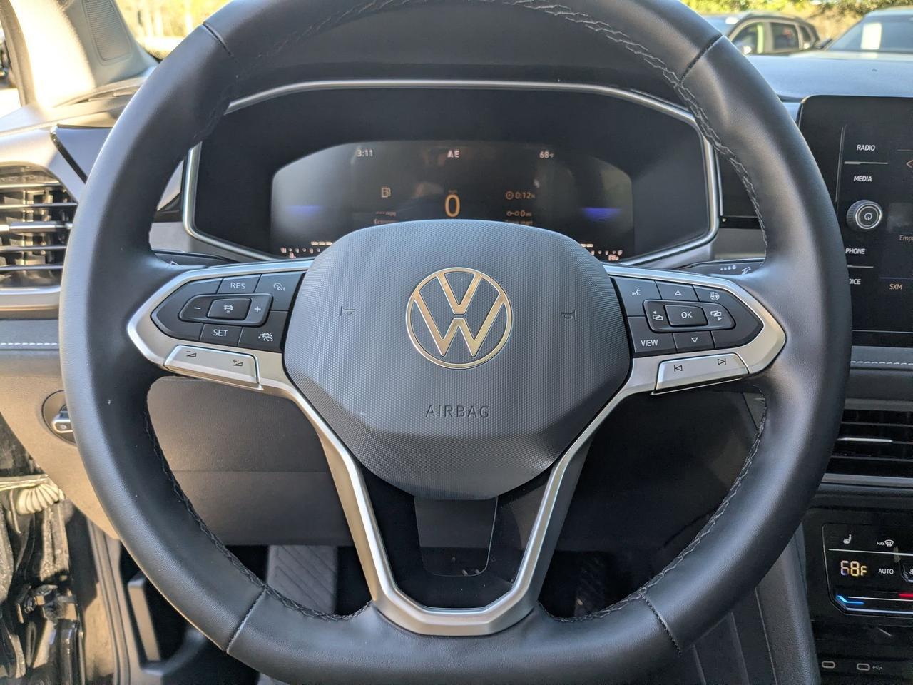 2025 Volkswagen Taos SE Black San Antonio TX