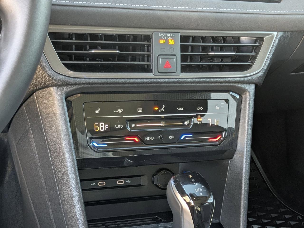 2025 Volkswagen Taos SE Black San Antonio TX