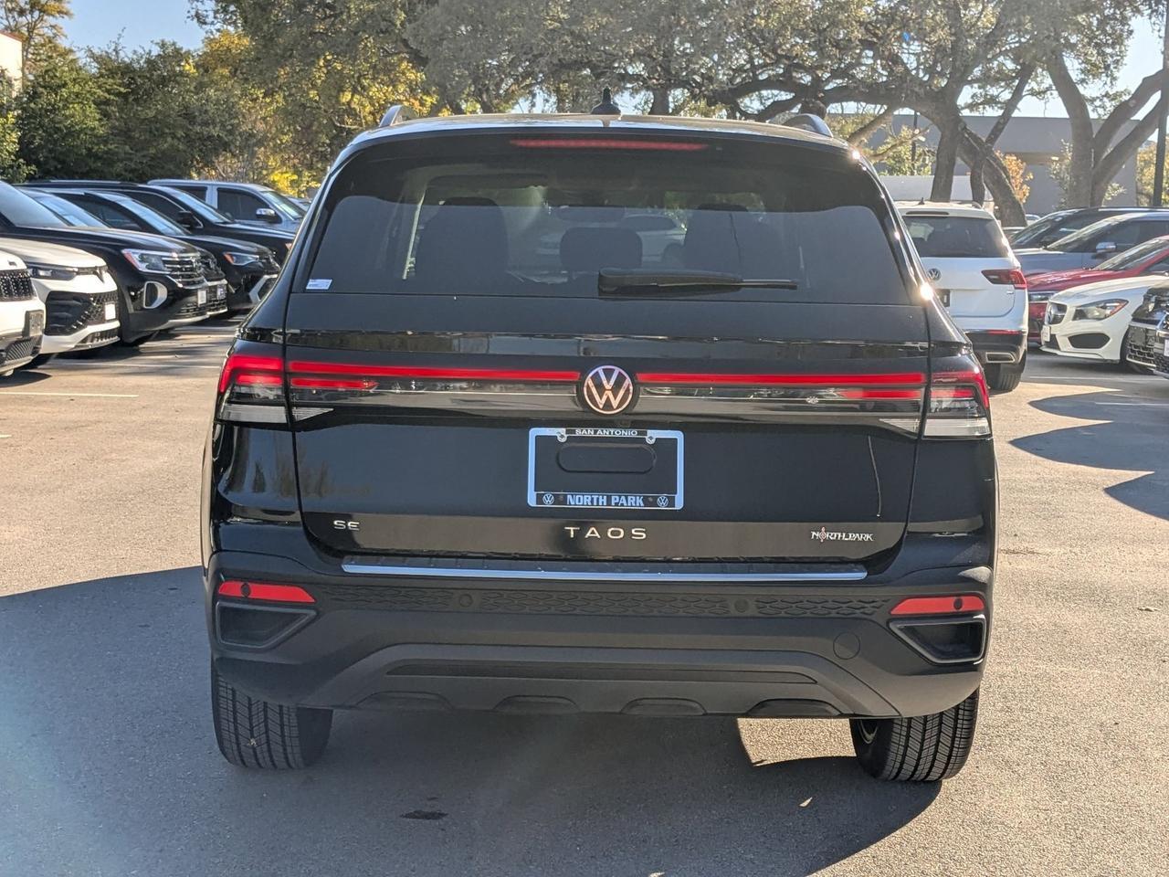 2025 Volkswagen Taos SE Black San Antonio TX