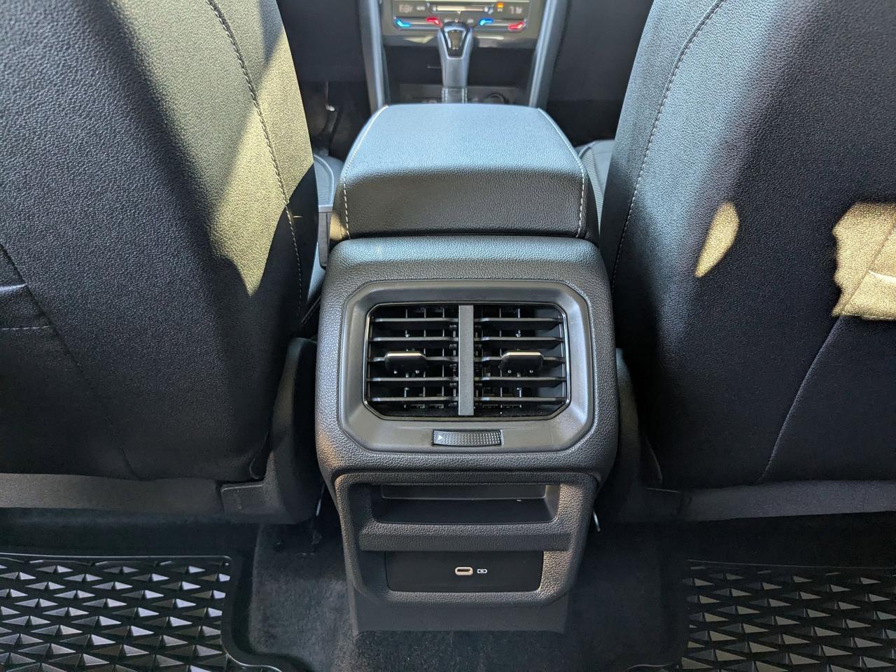 2025 Volkswagen Taos SE Black San Antonio TX