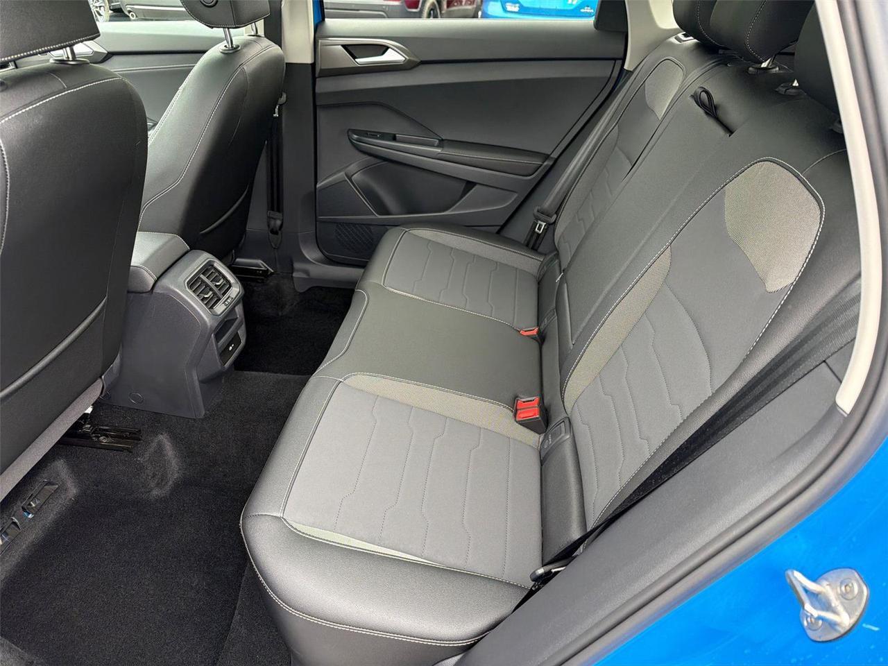 2025 Volkswagen Taos SE Black Hagerstown MD