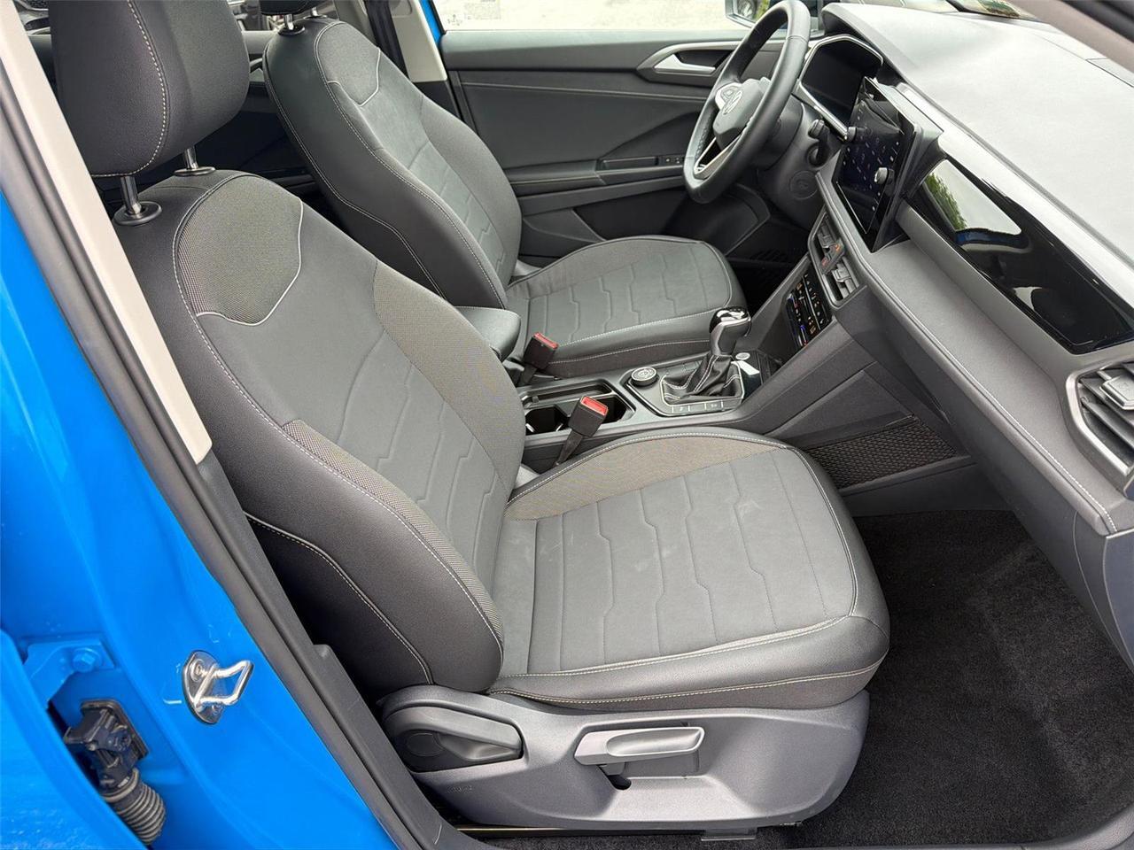 2025 Volkswagen Taos SE Black Hagerstown MD