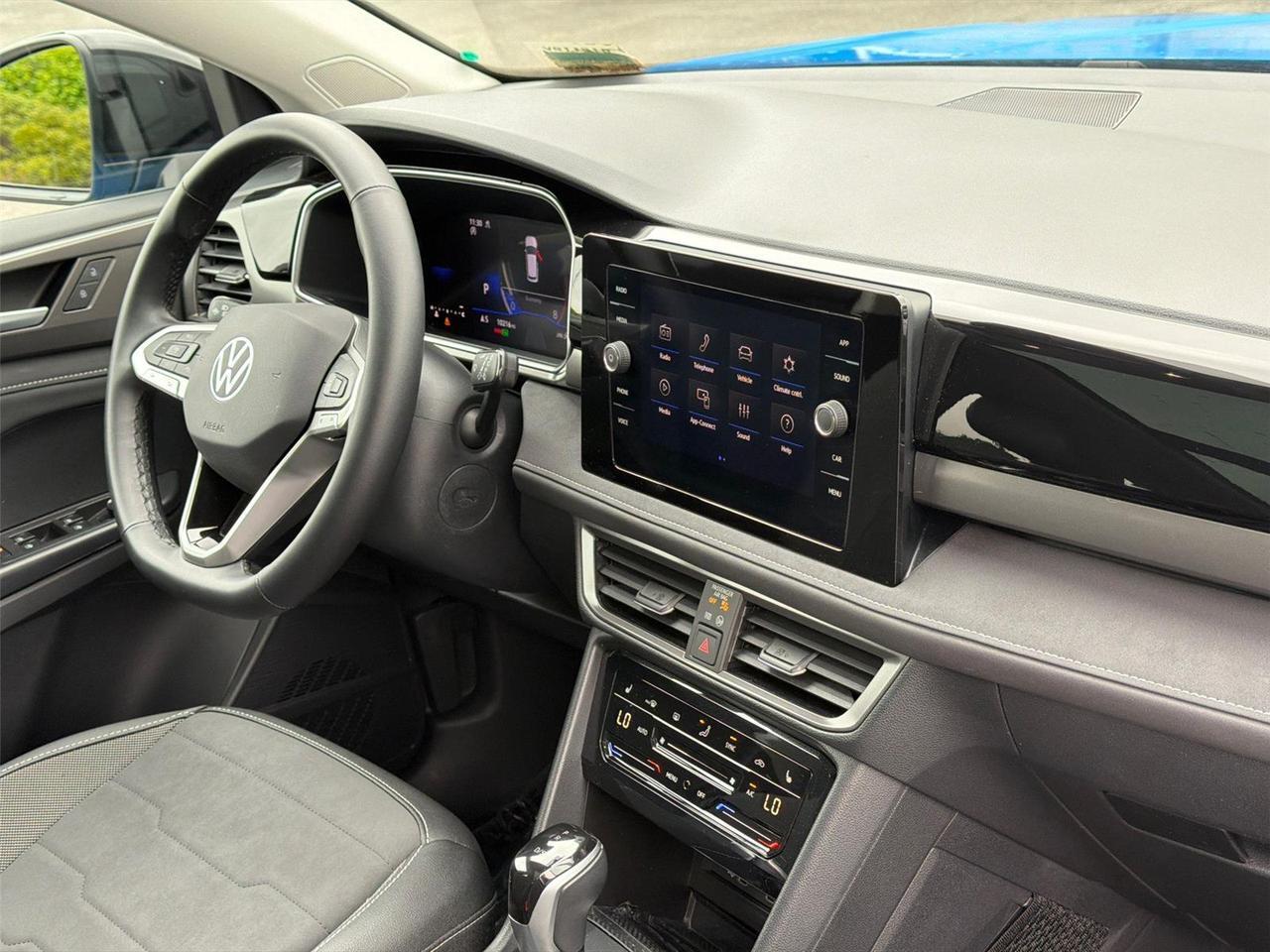 2025 Volkswagen Taos SE Black Hagerstown MD