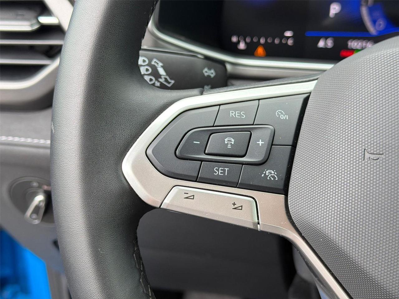 2025 Volkswagen Taos SE Black Hagerstown MD