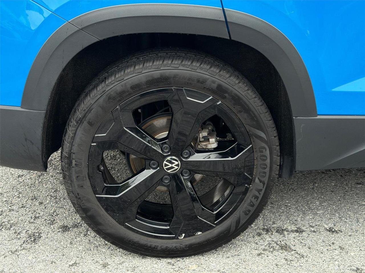 2025 Volkswagen Taos SE Black Hagerstown MD