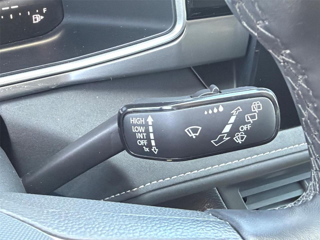 2025 Volkswagen Taos SE Black Hagerstown MD