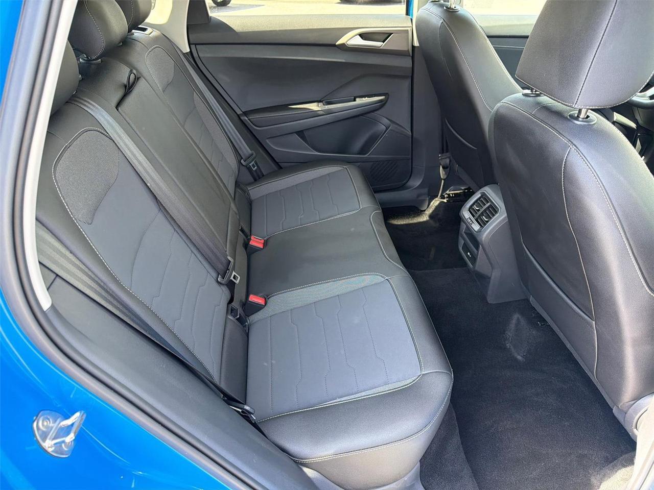 2025 Volkswagen Taos SE Black Hagerstown MD