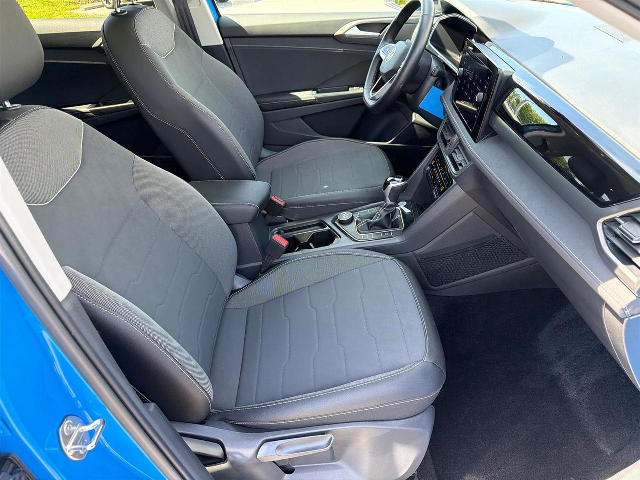 2025 Volkswagen Taos SE Black Hagerstown MD