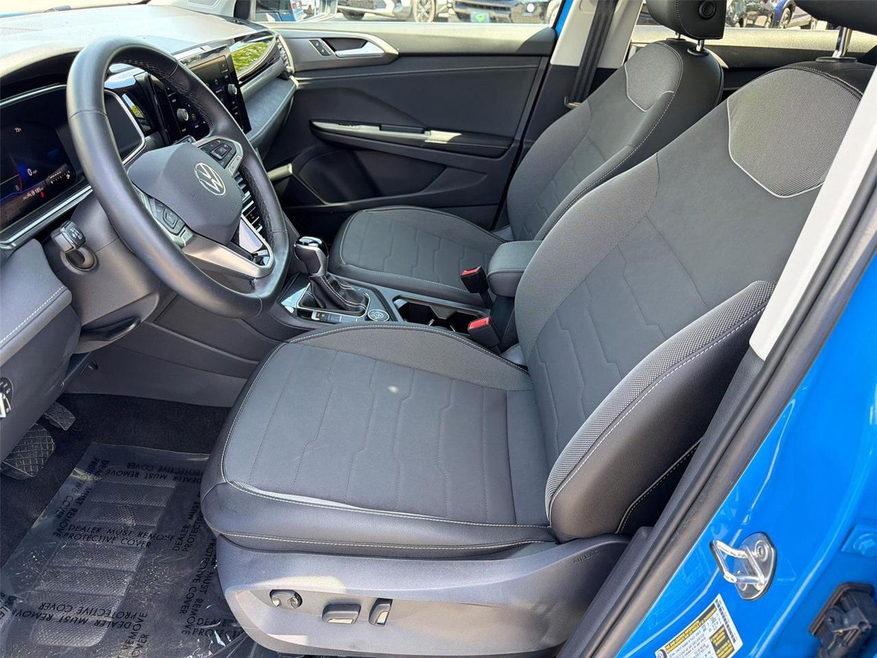 2025 Volkswagen Taos SE Black Hagerstown MD