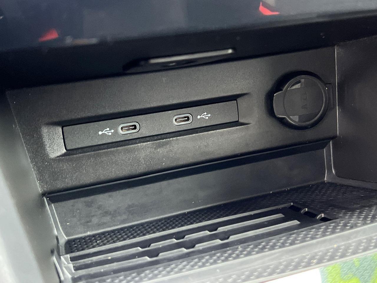 2025 Volkswagen Taos SE Black Hagerstown MD