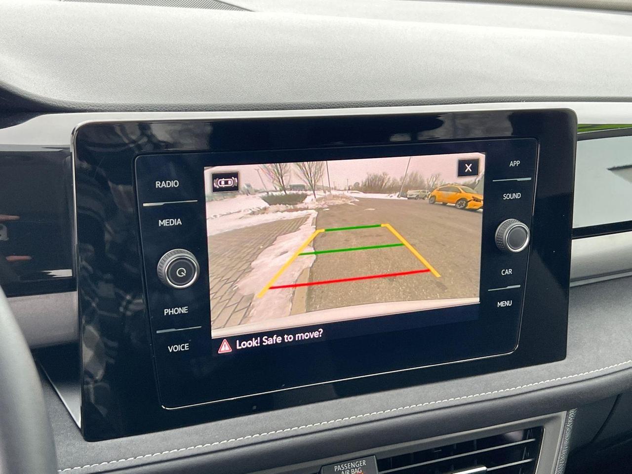 2025 Volkswagen Taos SE Black Hagerstown MD