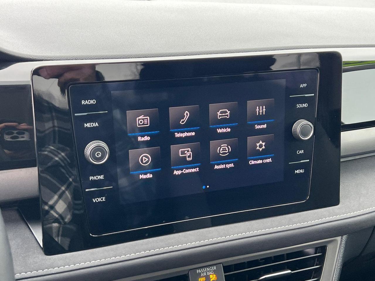 2025 Volkswagen Taos SE Black Hagerstown MD