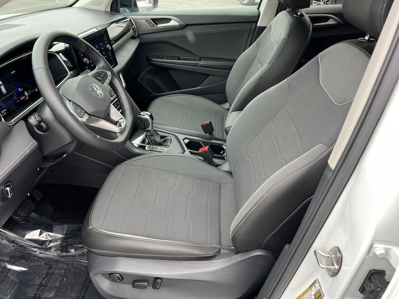 2025 Volkswagen Taos SE Black Hagerstown MD